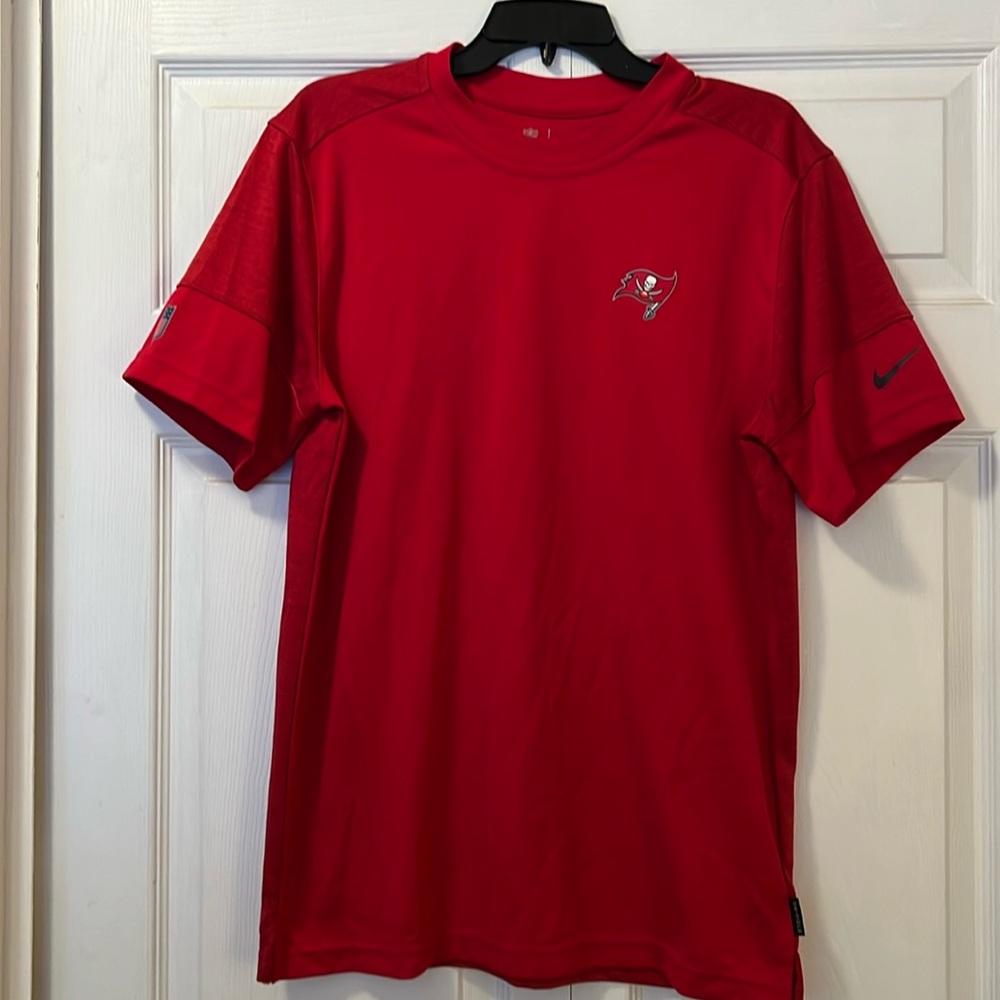 Nike NFL Apparel Tampa Bay Buccaneers Men’s Shirt